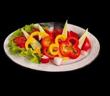 Ассорти из свежих овощей