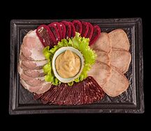 Мясная тарелка