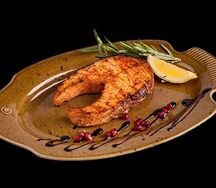 Стейк из сёмги на углях