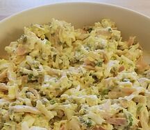 Салат с кальмарами