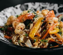 Стеклянная лапша с курицей