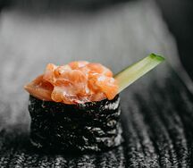 Гункан лосось