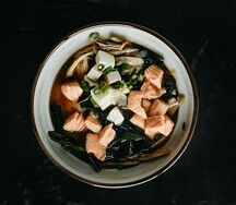 Мисо суп с лососем