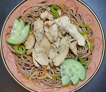 Лапша соба с курицей