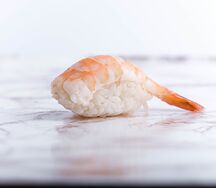 Суши с креветкой