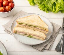 Сэндвич с ветчиной и сыром