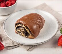 Булочка с маком