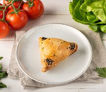 Самса с курицей и картофелем