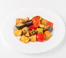 Соте из овощей с соусом песто