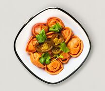 Большие мясные пельмени