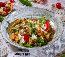 С хрустящим баклажаном и розовыми томатами