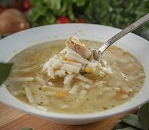Суп куриный с лапшой