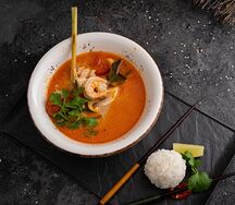 Том ям с тигровыми креветками