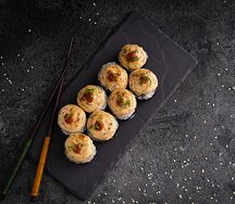 Запеченный с нежным соусом