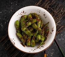 Эдамамэ, жаренные с шичими