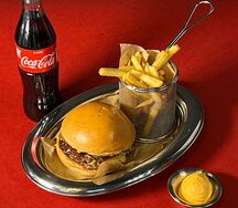 Комбо с чизбургером