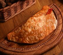 Чебурек с бараниной и телятиной