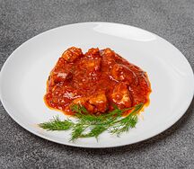 Гуляш из курицы с овощами 