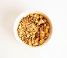 Овсяная каша с бананом и сливочной карамелью