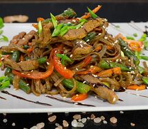 Лапша с говядиной