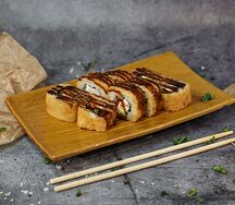 Жареный ролл с курицей