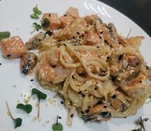 Вок лапша с морепродуктами
