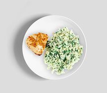 Филе индейки с рисом и шпинатом