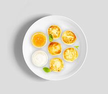 Творожники с крем-чиз и персиком