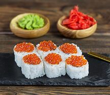 Ролл Салмон Икура