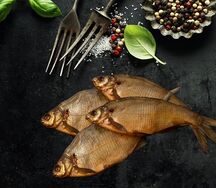Карась горячего копчения