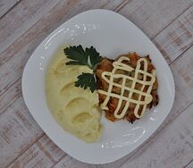 Птица по-столичному с картофельным пюре Вкусно & Сытно