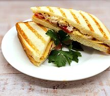 Сэндвич с ветчиной Вкусно & Сытно