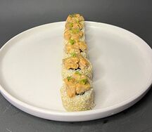 Запеченный ролл с тартаром из тунца
