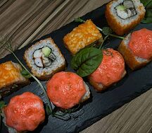 Запеченный ролл Хотто