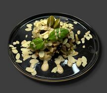 Салат из свинины и чернослива