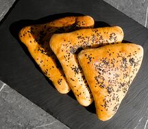 Пирожки с ветчиной и сыром