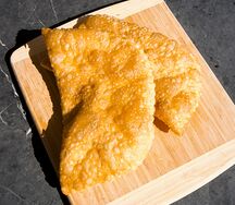 Чебуреки с говядиной и сыром