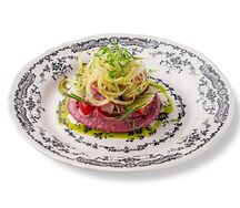 Салат с ростбифом