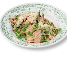 Тальятелле с лесными грибами и куриным филе