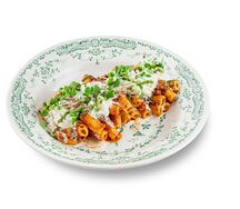 Ригатони болоньезе со страчателлой