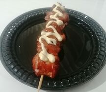 Шашлычок из сосисок фри