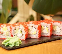 Калифорния с угрем