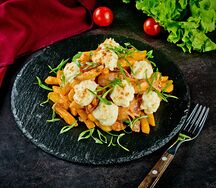 Запеченный картофель с беконом под сыром