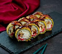 Жареный ролл с угрем