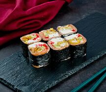 Кето-ролл с лососем и креветкой