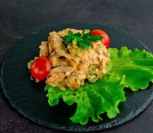 Курица с овощами в сливках