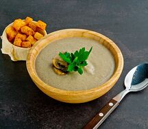 Грибной крем-суп с гренками
