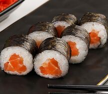 Мак с лососем