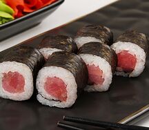 Ролл Tuna Мак