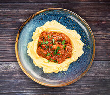 Говяжий гуляш с пюре